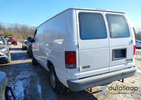 2004 Ford E-150 Commercial/Recreational z USA, uszkodzony, nr VIN 1FTRE14W84HA37608